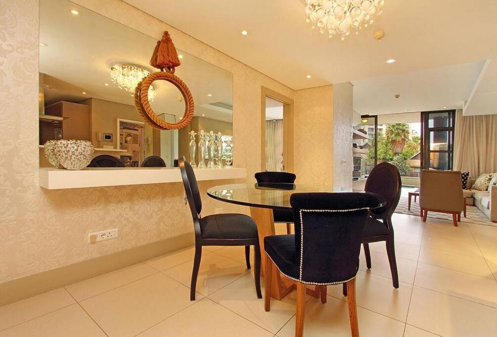 Luxury Villa In V&A Waterfront เคปทาวน์ ภายนอก รูปภาพ